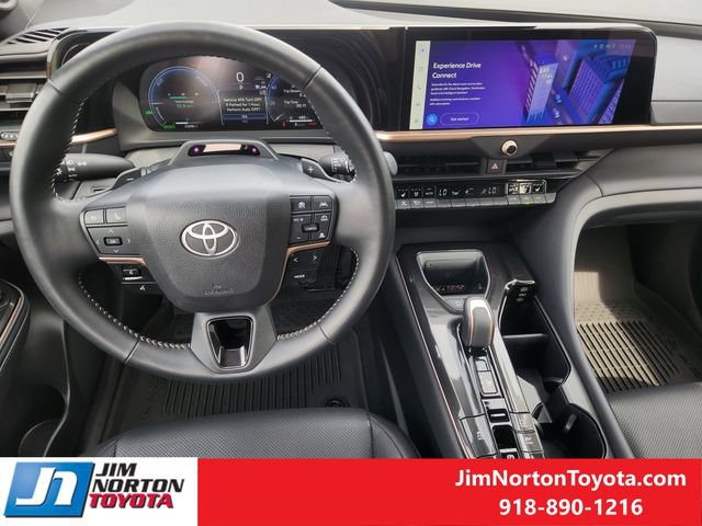 Used 2025 Toyota Crown Signia w/ Advanced Technology Package AWD/4WD image 28