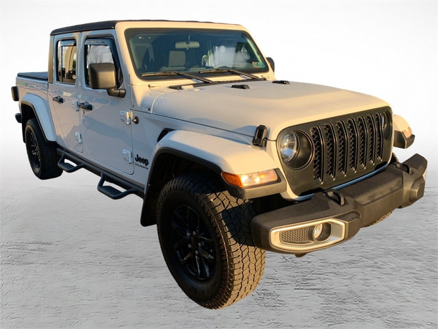 Used 2023 Jeep Gladiator Sport AWD/4WD image 8