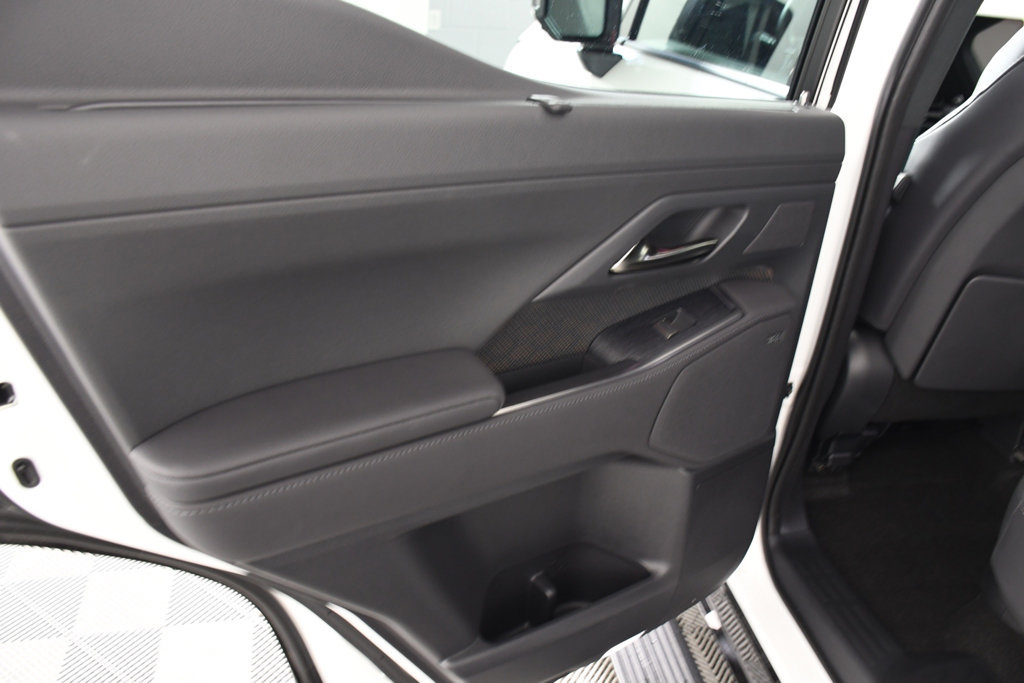Used 2025 Lexus GX 550 w/ Cold Area Package AWD/4WD image 26