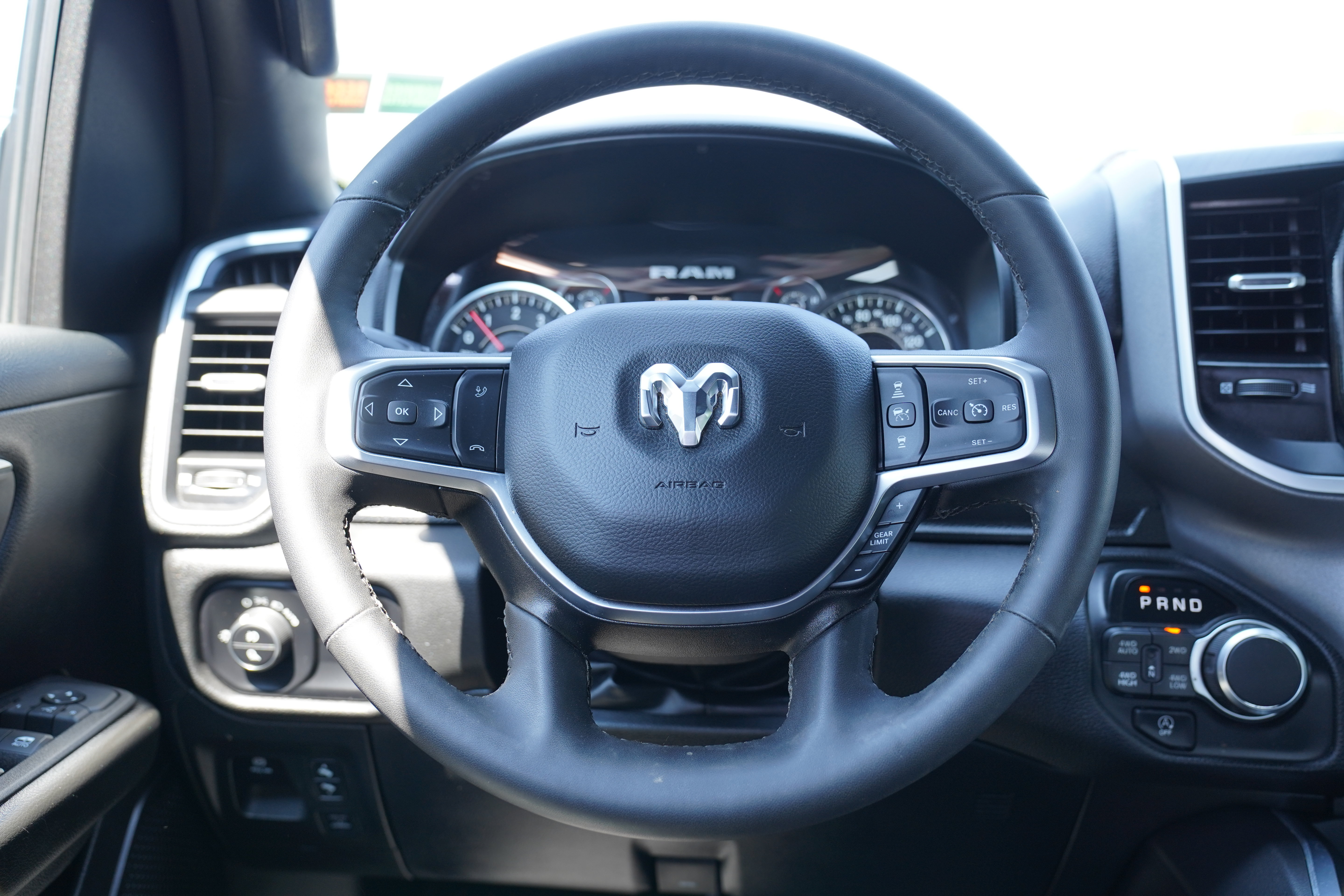 Used 2025 RAM 1500 Big Horn AWD/4WD image 17