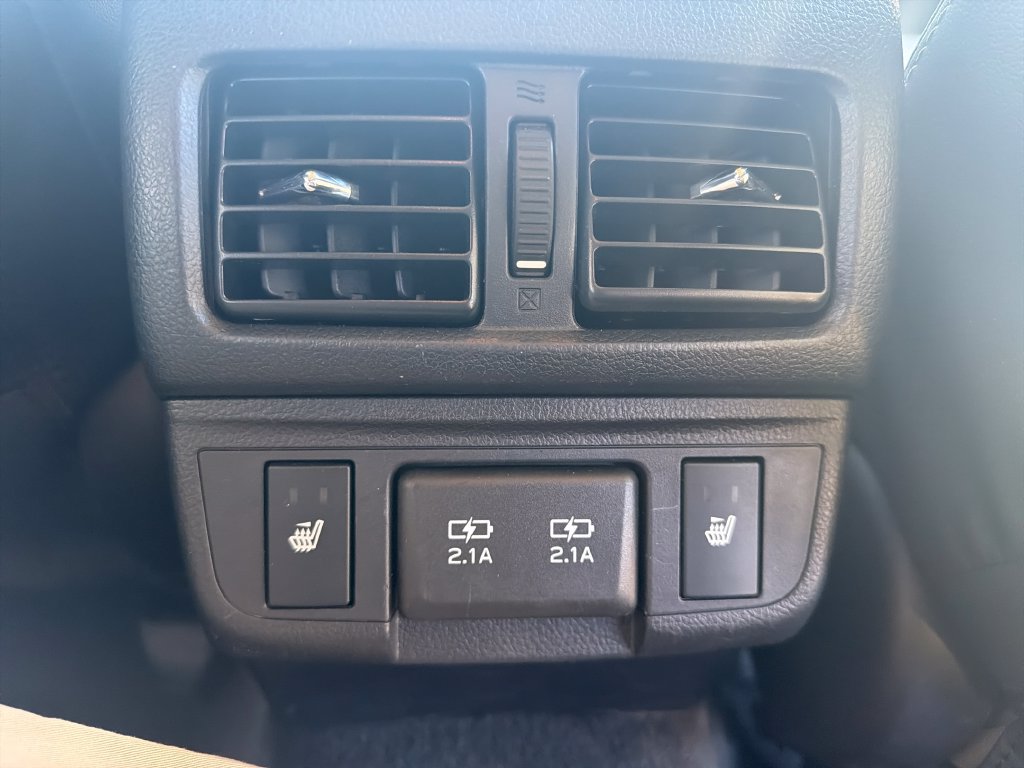 Used 2019 Subaru Outback 2.5i Limited AWD/4WD image 11