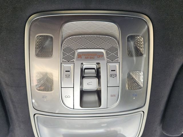 Used 2022 Genesis GV70 3.5T Sport w/ Sport Prestige Package AWD/4WD image 13