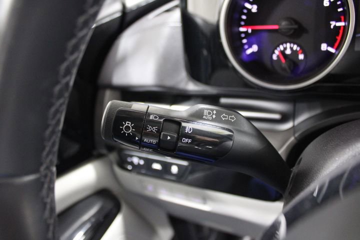 Used 2022 Kia Carnival SX image 38