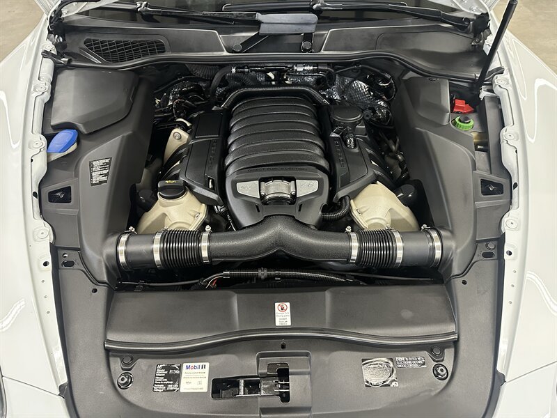 Used 2013 Porsche Cayenne GTS AWD/4WD image 9