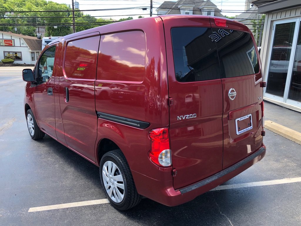 Used 2018 Nissan NV200 SV w/ Navigation Package FWD image 4