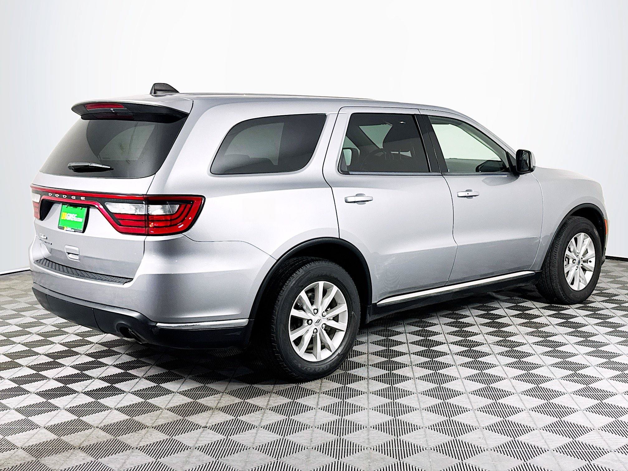 Used 2021 Dodge Durango SXT w/ 3rd Row Seating Group RWD image 8