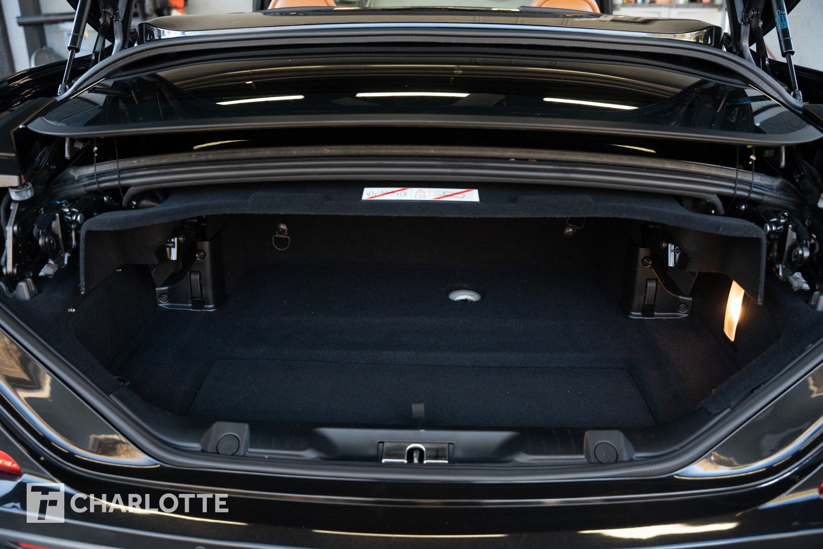 Used 2016 Ferrari California T image 37