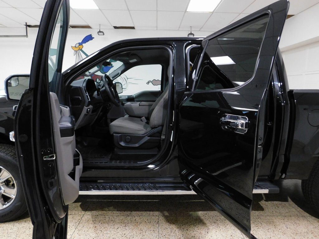 Used 2015 Ford F150 XLT w/ Trailer Tow Package image 30