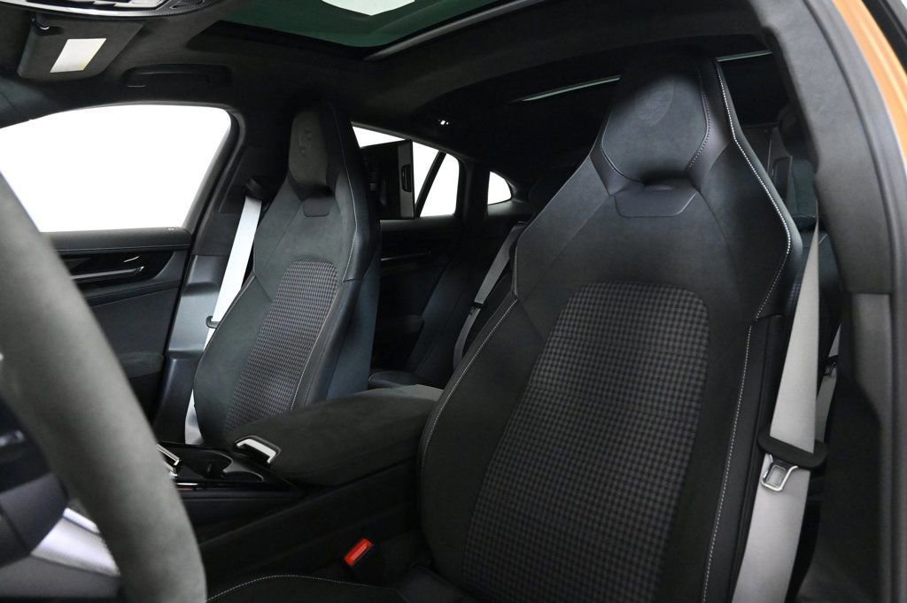 Used 2025 Porsche Panamera Turbo image 5