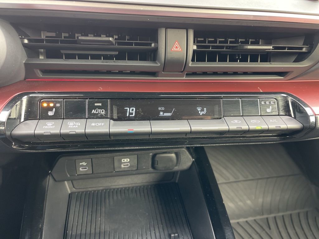 Used 2024 Toyota Prius Prime image 12