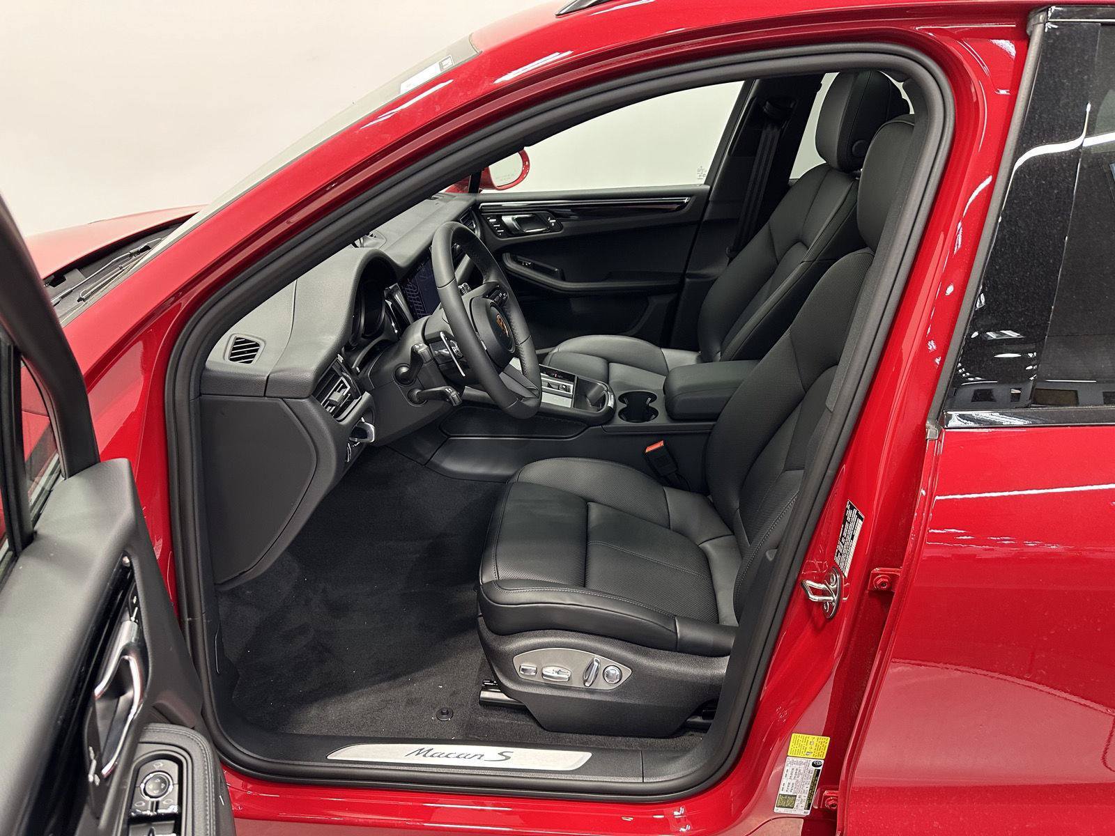 New 2026 Porsche Macan S AWD/4WD image 17