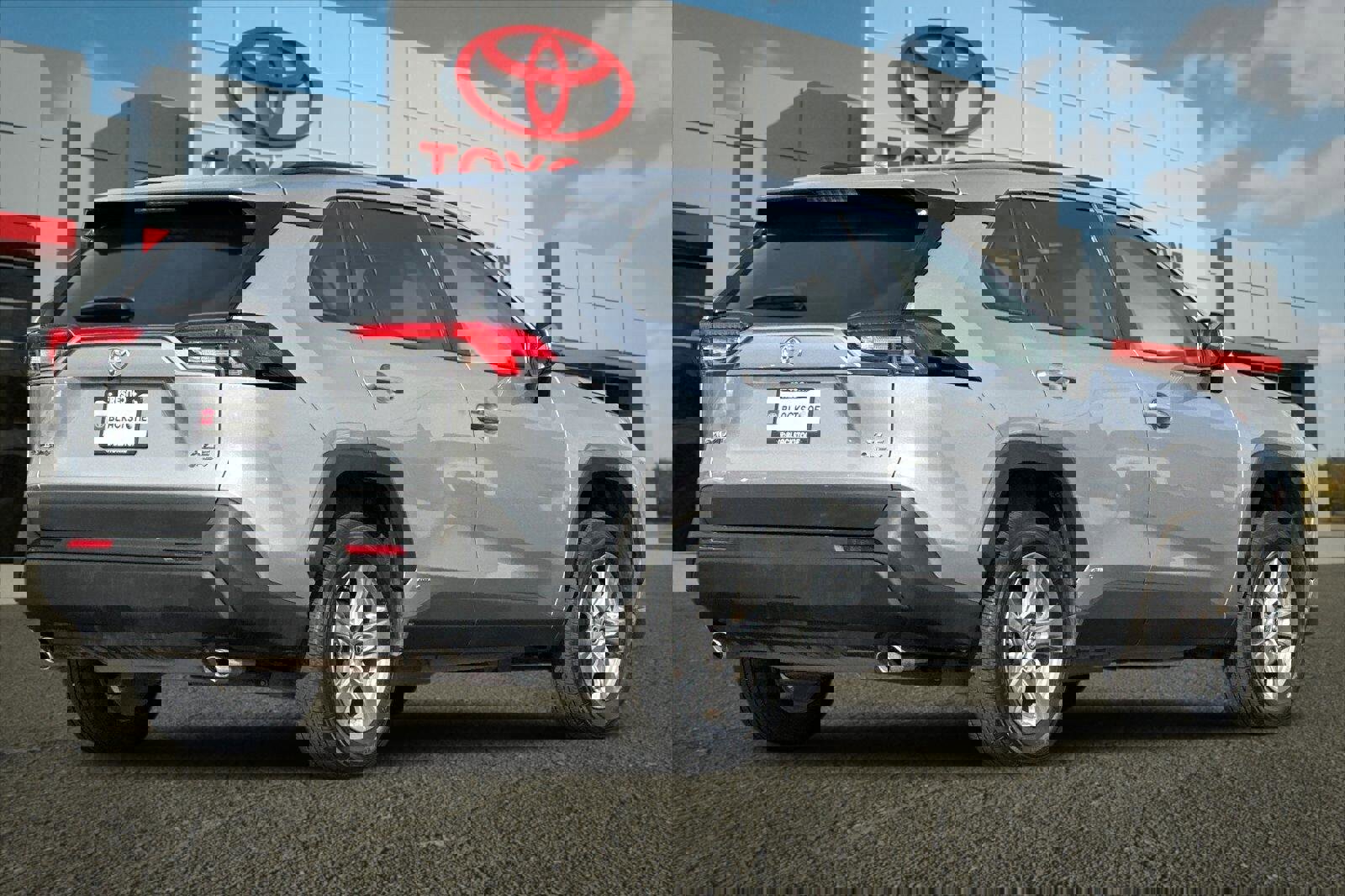 Certified 2025 Toyota RAV4 XLE image 3