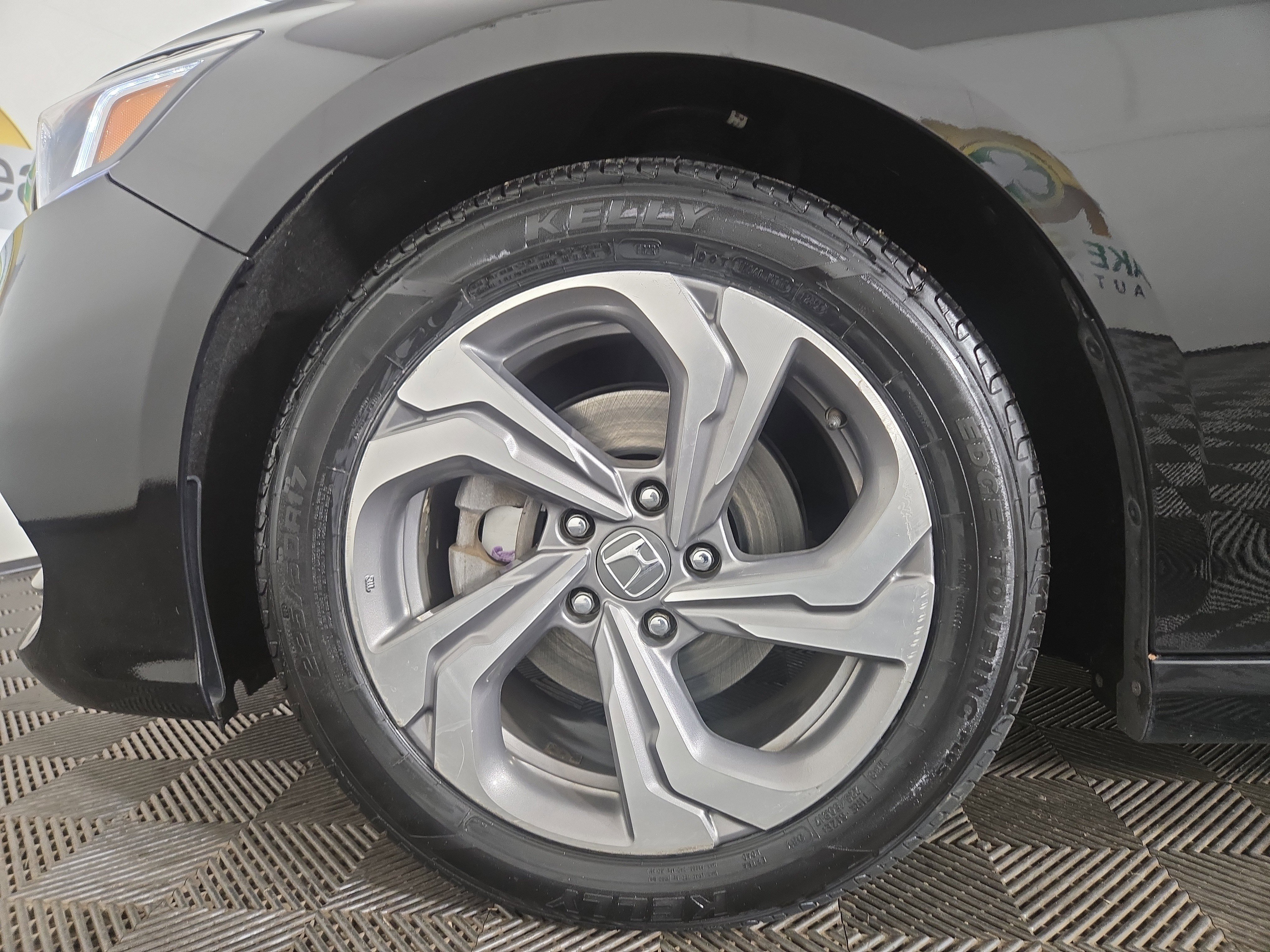 Used 2018 Honda Accord EX-L image 35