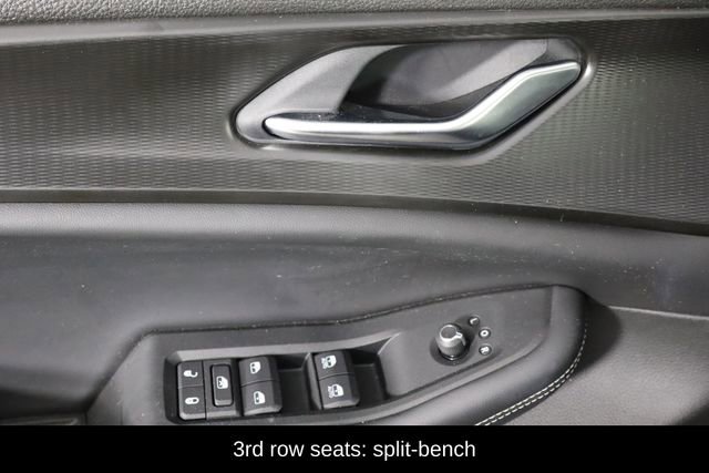 Used 2023 Jeep Grand Cherokee L Laredo AWD/4WD image 22