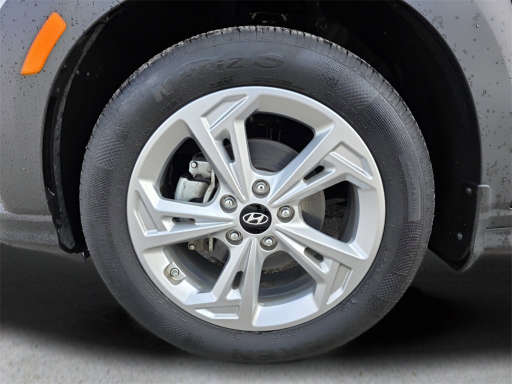 Used 2023 Hyundai Kona SEL image 11