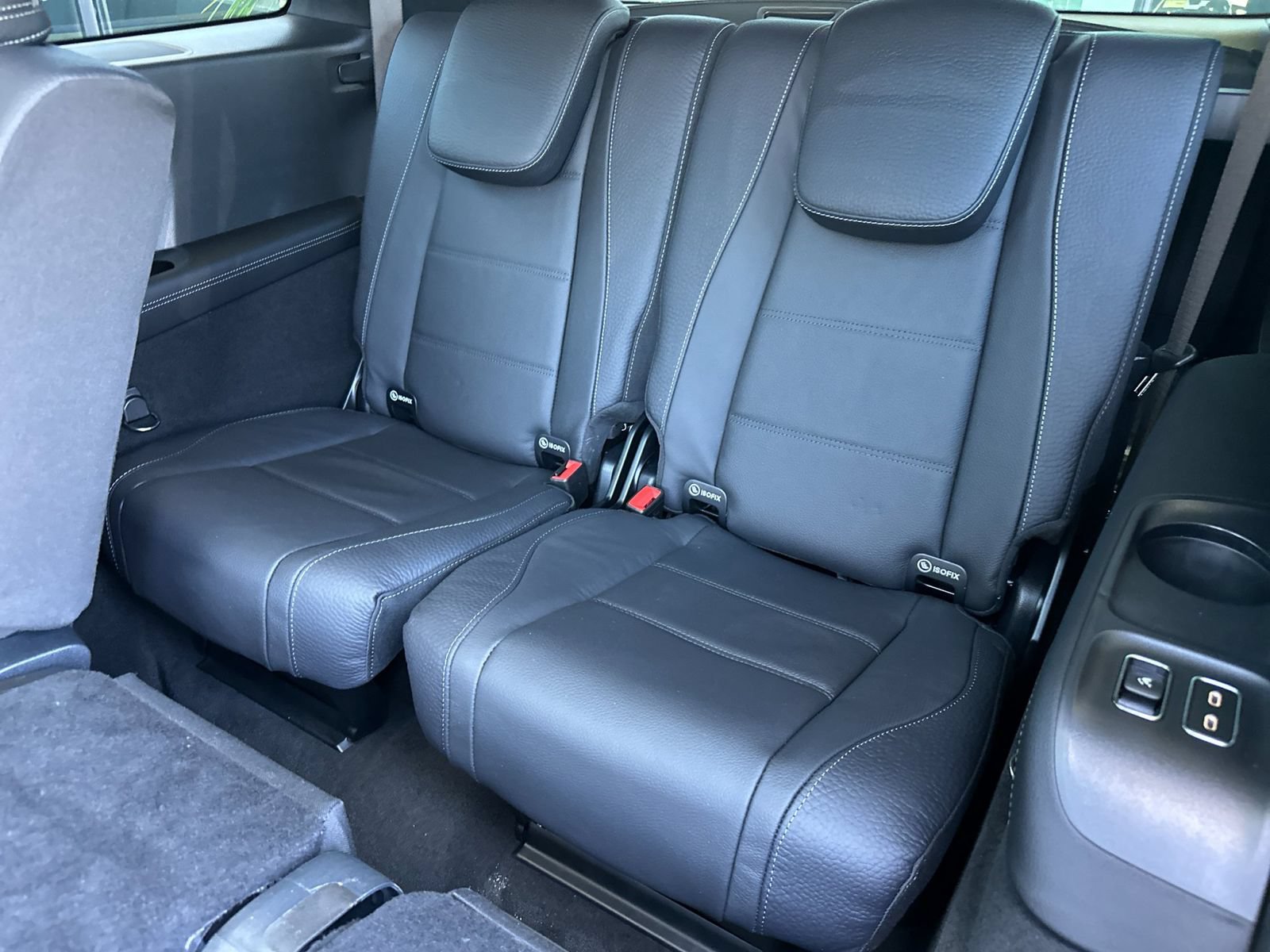 Used 2025 Mercedes-Benz GLS 580 4MATIC image 15
