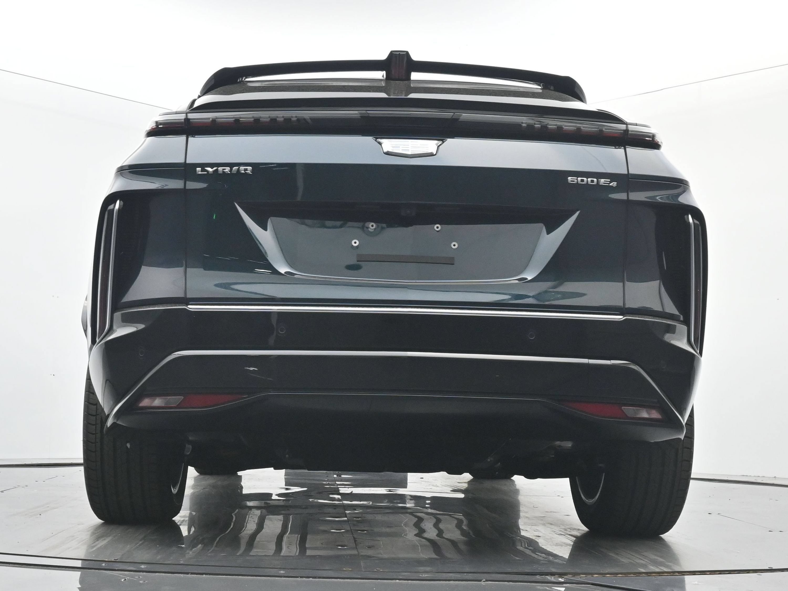 New 2026 Cadillac Lyriq Luxury w/ LPO, Floor Liner Package AWD/4WD image 18