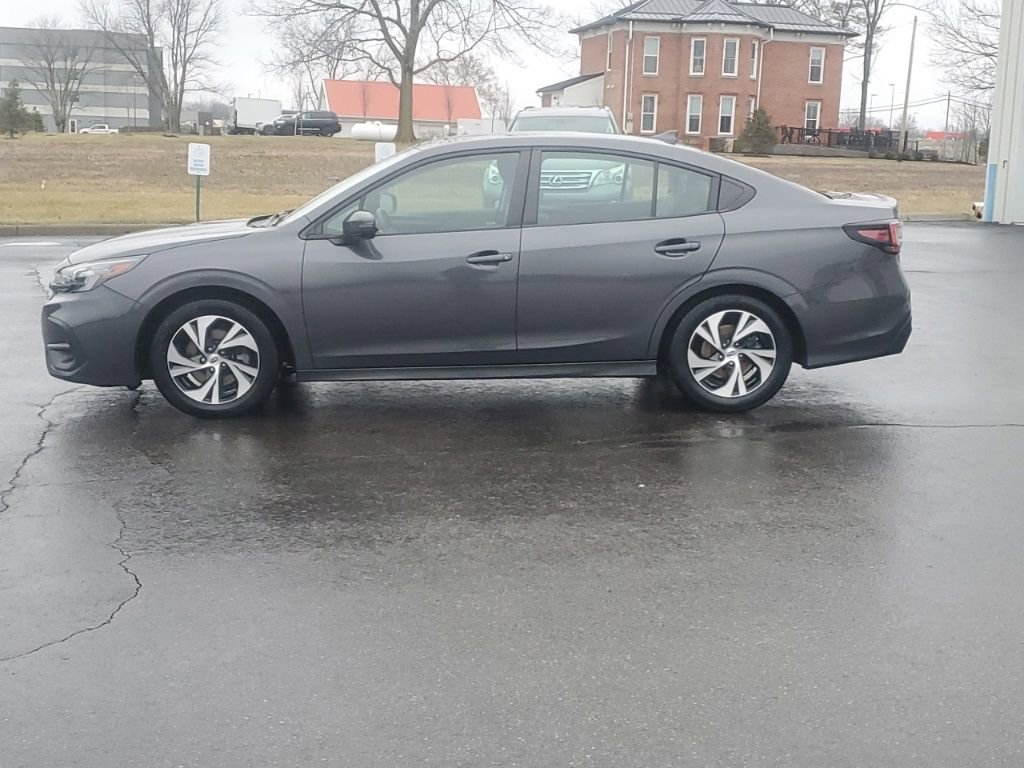 Used 2024 Subaru Legacy Premium image 3