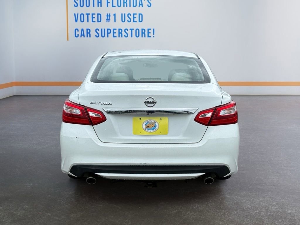Used 2016 Nissan Altima 2.5 S w/ Power Driver Seat Package FWD image 5