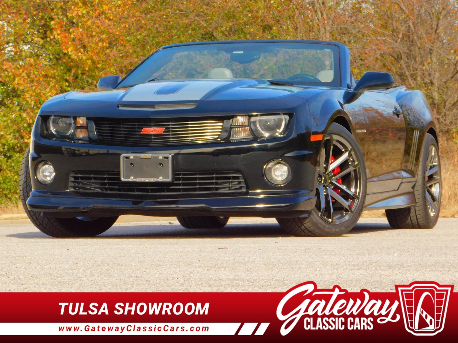 Used 2011 Chevrolet Camaro SS RWD image 1