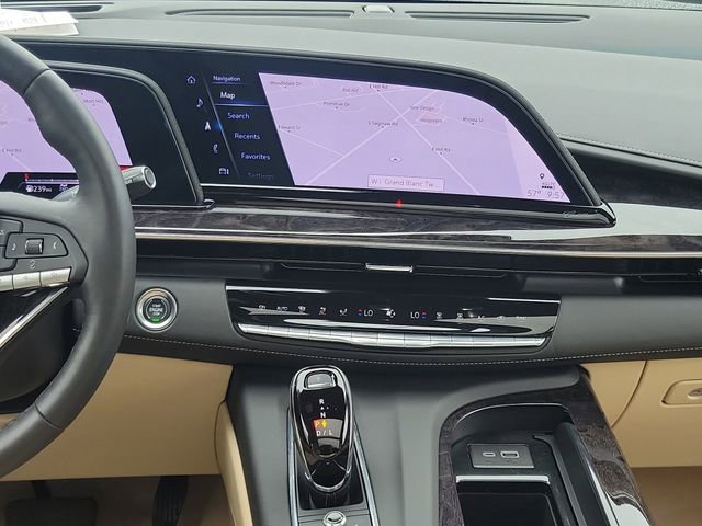 Certified 2023 Cadillac Escalade Premium Luxury w/ LPO, Floor Liner Package AWD/4WD image 33