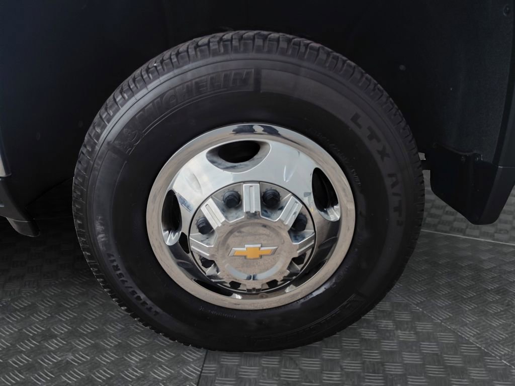 Used 2024 Chevrolet Silverado 3500 LT w/ Convenience Package RWD image 23