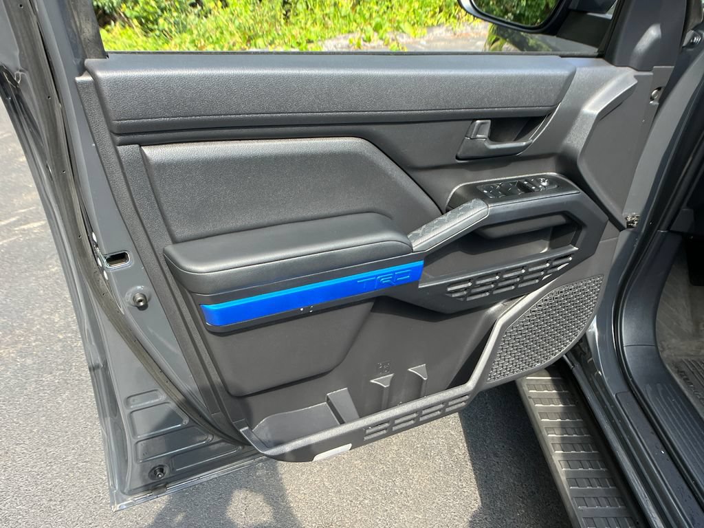 Used 2025 Toyota 4Runner TRD Sport AWD/4WD image 11