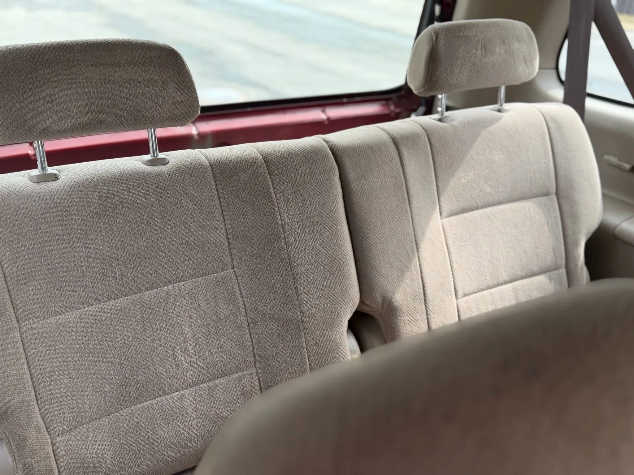 Used 2004 Toyota Sequoia SR5 image 28