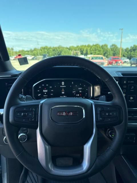 Used 2026 GMC Sierra 1500 SLT w/ SLT Premium Plus Package AWD/4WD image 25