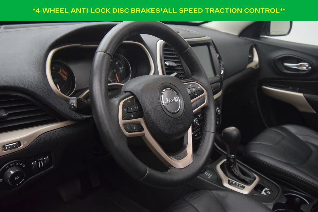 Used 2017 Jeep Cherokee Limited AWD/4WD image 15