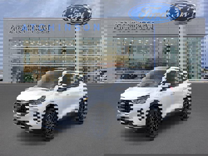 New 2025 Ford Escape SE w/ Class II Trailer Tow Package