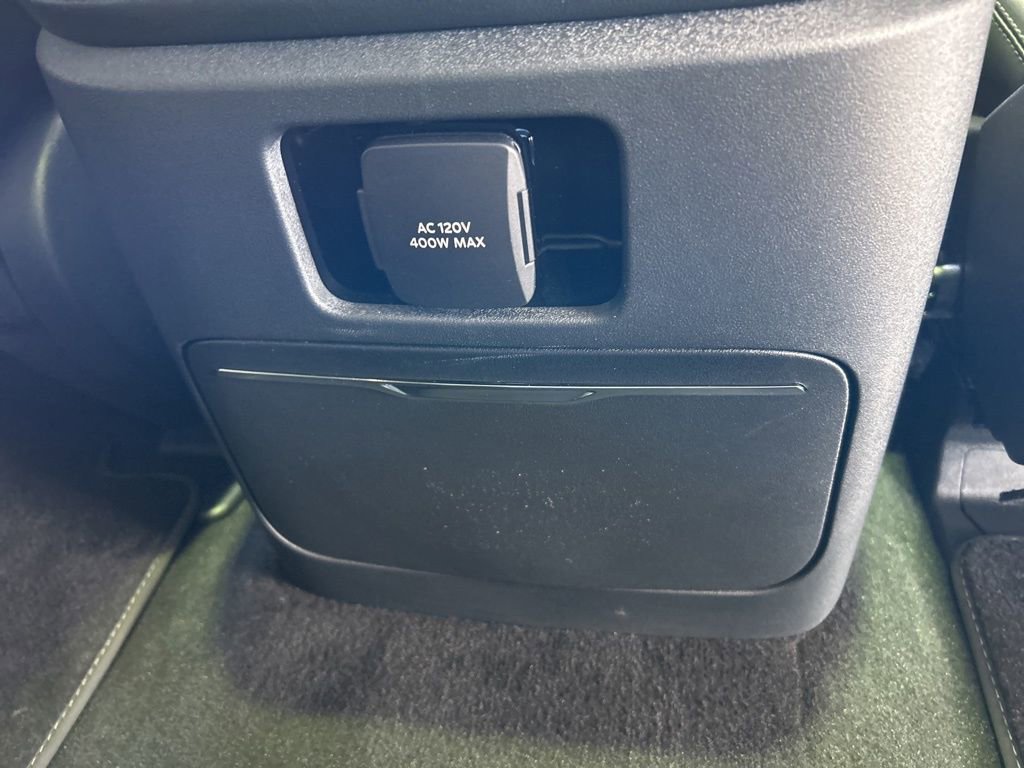 Used 2025 Lincoln Navigator Reserve w/ Jet Appearance Package image 36