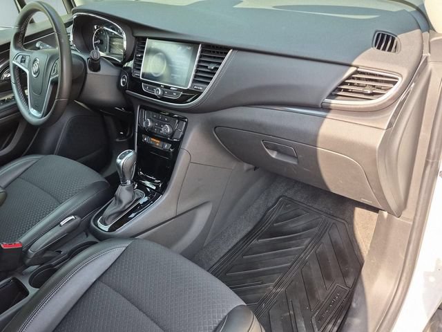 Certified 2021 Buick Encore Preferred AWD/4WD image 27