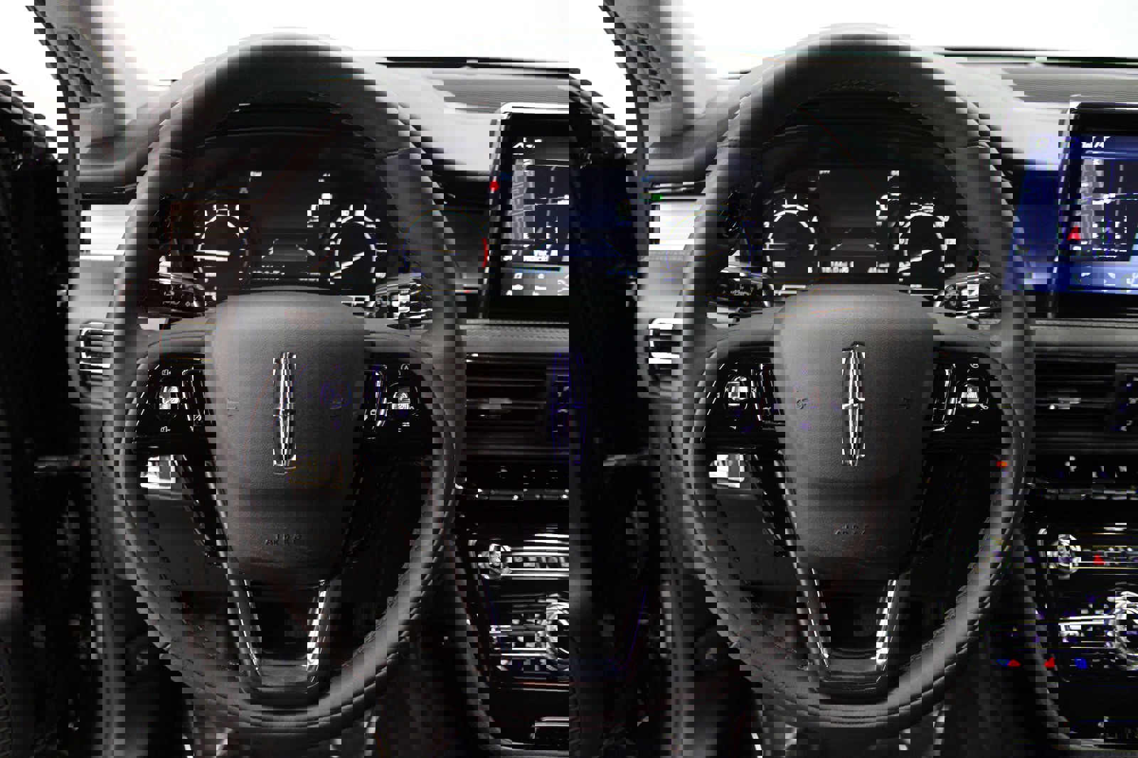 Used 2022 Lincoln Corsair AWD w/ Equipment Group 101A image 20