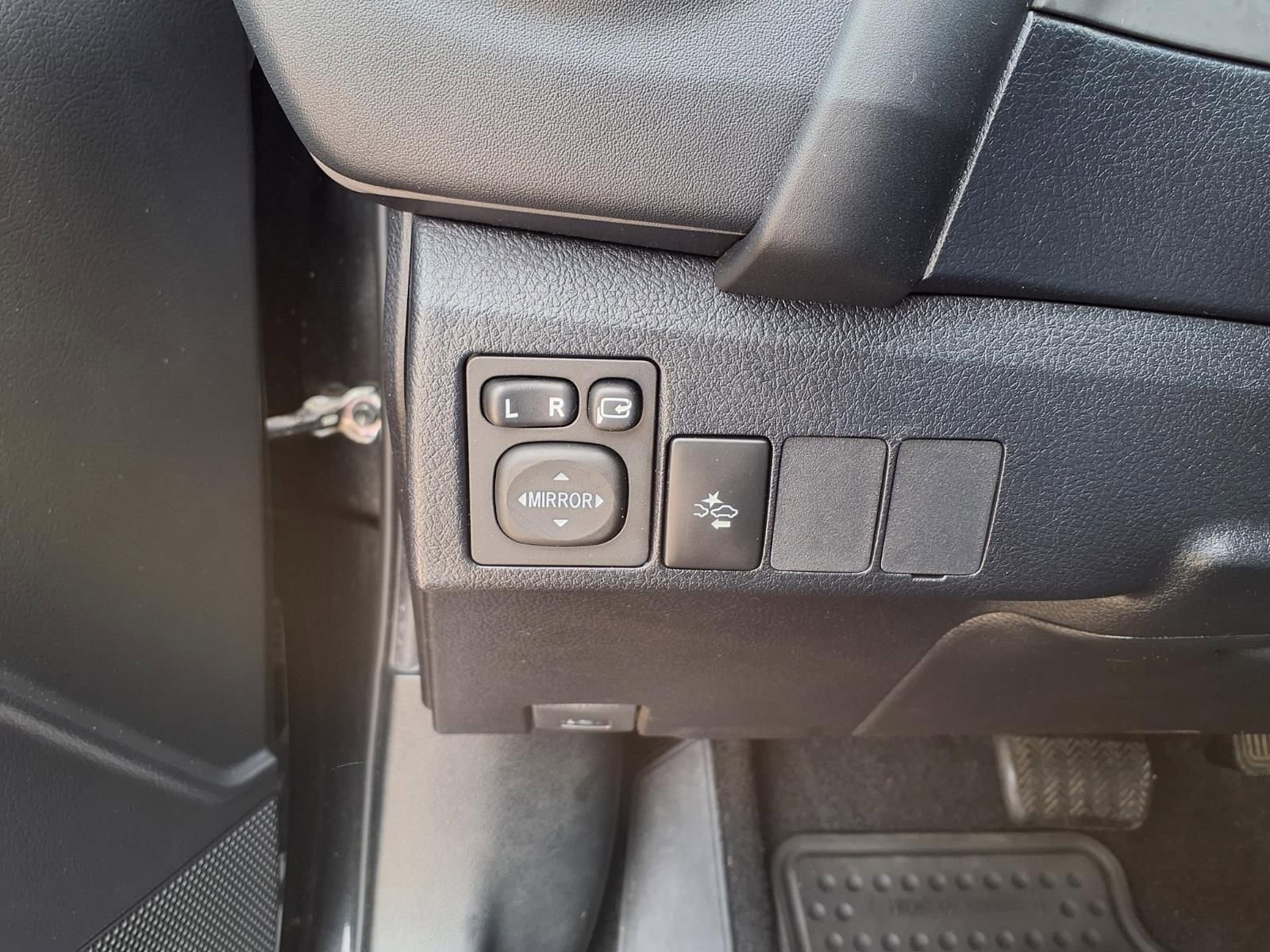 Certified 2018 Toyota Corolla iM FWD image 21