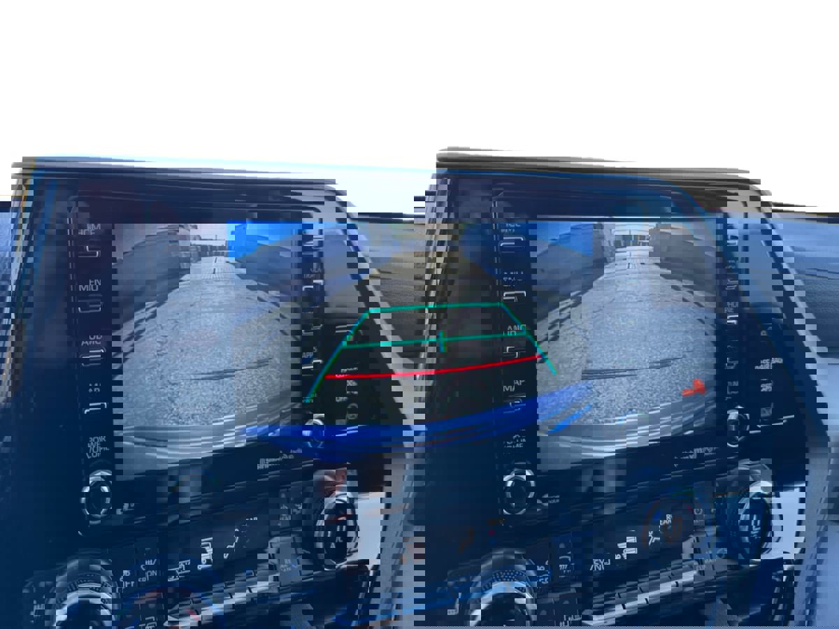 Used 2022 Toyota Highlander XLE image 13