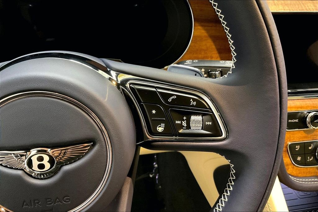 New 2026 Bentley Bentayga AWD/4WD image 23