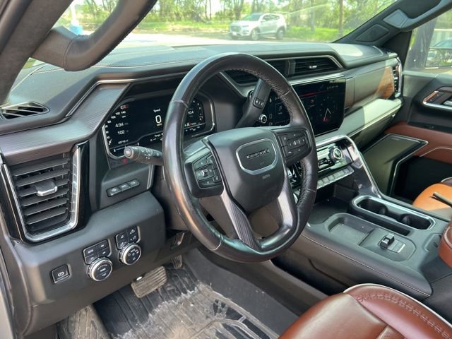 Used 2024 GMC Sierra 2500 Denali Ultimate AWD/4WD image 12