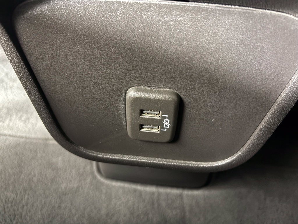 Used 2024 Chevrolet Equinox LT FWD image 34