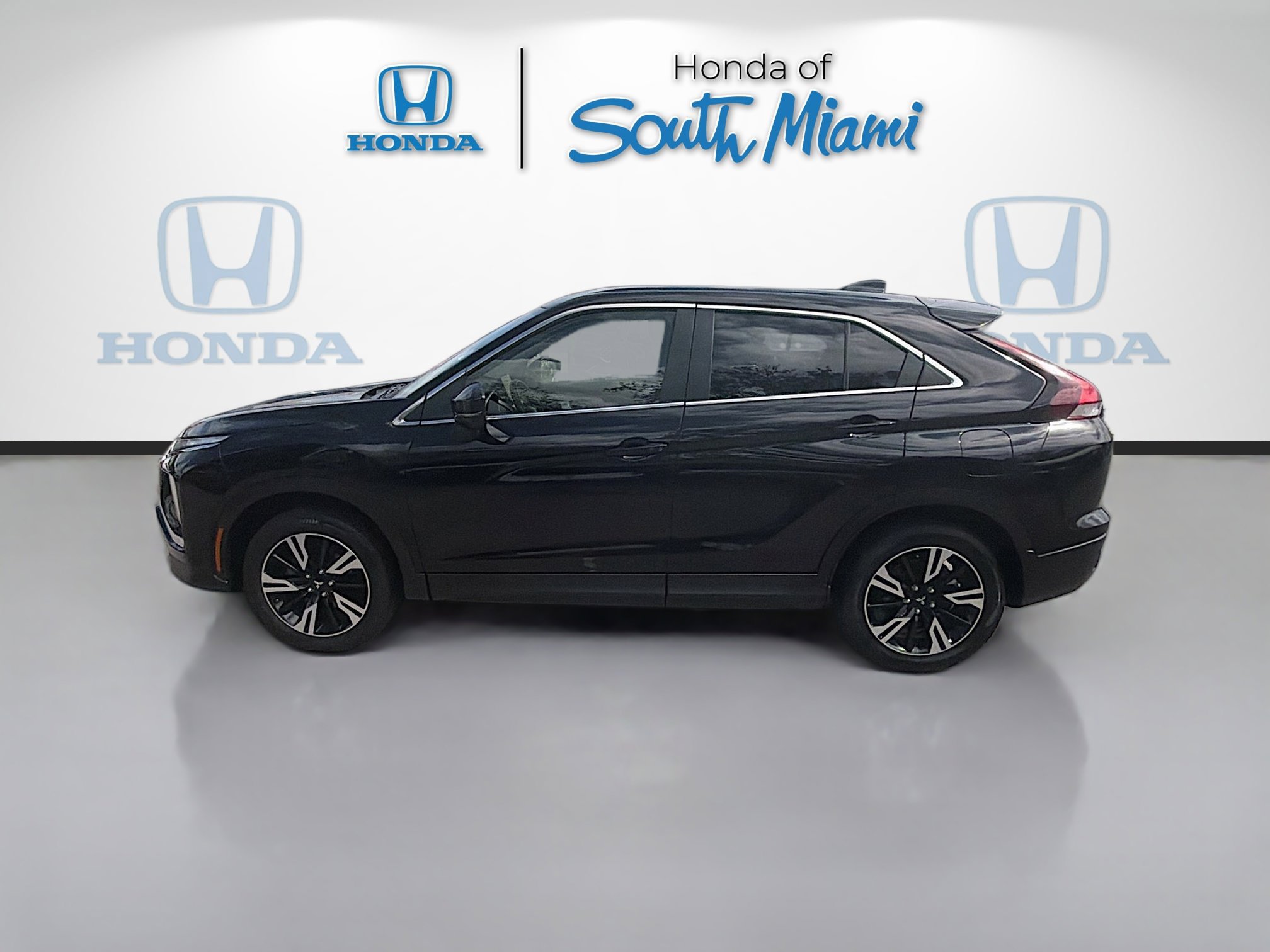 Used 2024 Mitsubishi Eclipse Cross SE image 4