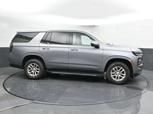 Used 2025 Chevrolet Tahoe LT AWD/4WD image 4