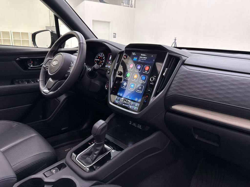Used 2025 Subaru Forester Limited image 25