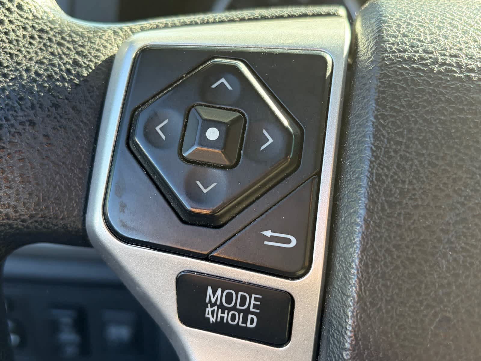 Used 2017 Toyota Tundra SR5 w/ SR5 Upgrade Package RWD image 8
