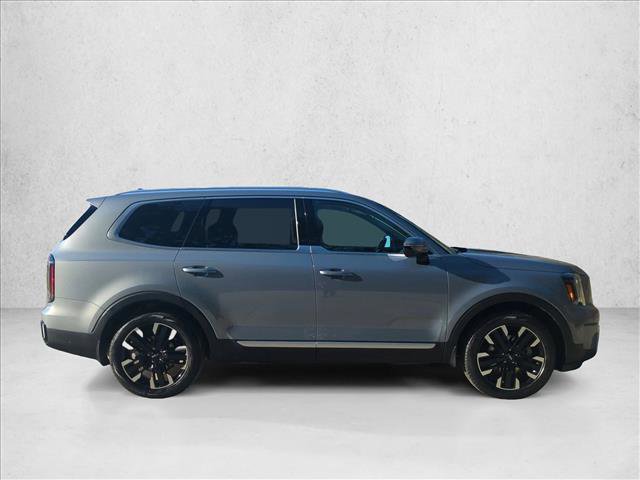 Used 2025 Kia Telluride SX w/ SX Captain's Chair Package image 4