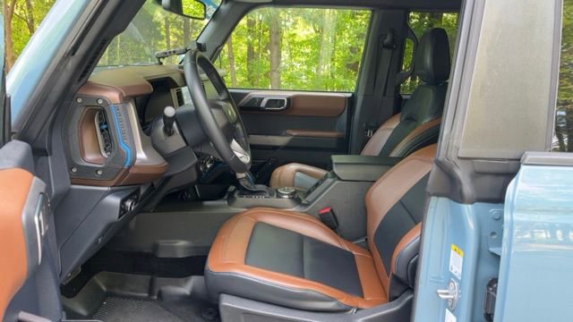 Used 2023 Ford Bronco Outer Banks w/ Sasquatch Package image 5