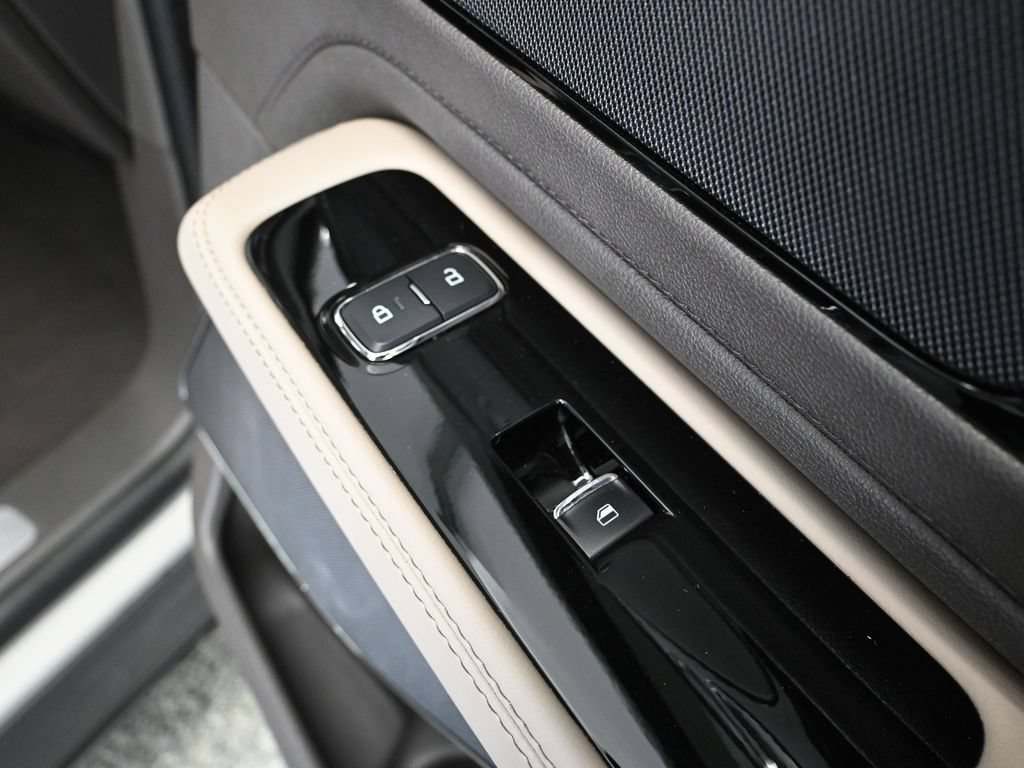 Used 2023 Lincoln Aviator Reserve AWD/4WD image 49