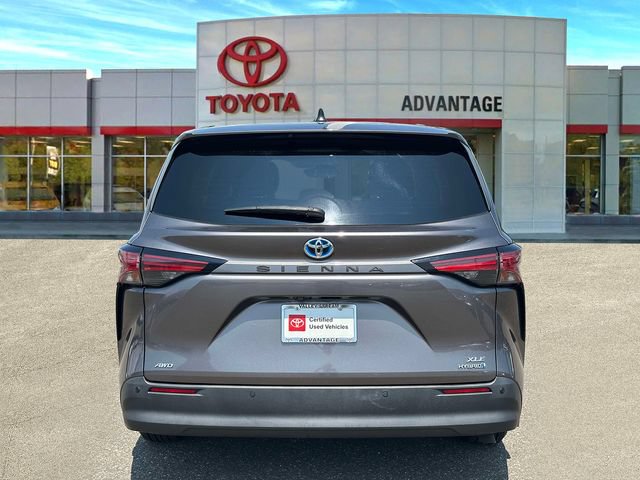 Used 2021 Toyota Sienna XLE AWD/4WD image 5
