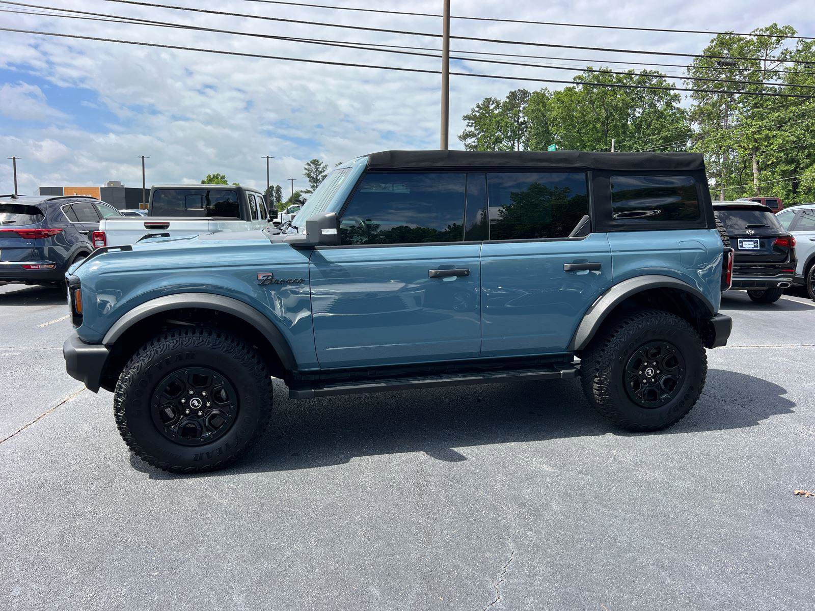 Used 2022 Ford Bronco Wildtrak AWD/4WD image 9