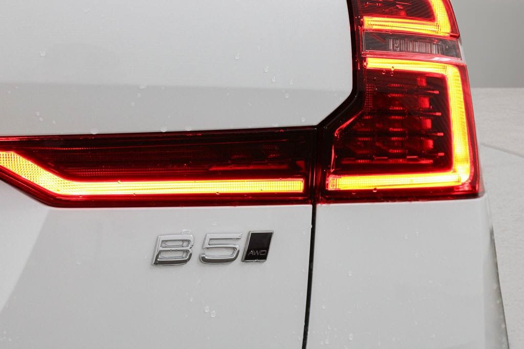 New 2026 Volvo XC60 B5 Core AWD/4WD image 32