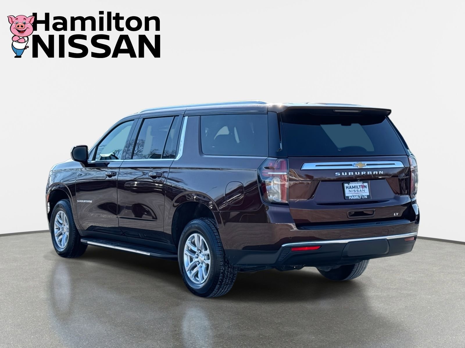 Used 2023 Chevrolet Suburban LT image 4
